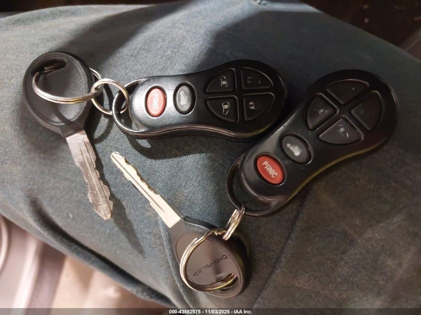 2003 Chrysler Town & Country Lxi VIN: 2C4GP54L93R225281 Lot: 43582575