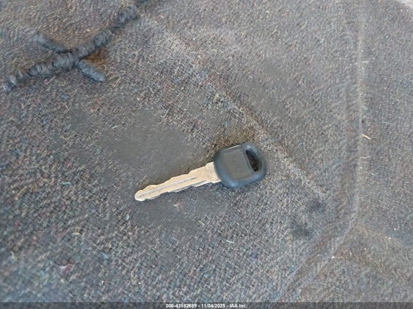 2004 Chevrolet Silverado 2500Hd Work Truck VIN: 1GCHC24U64E235983 Lot: 43582689