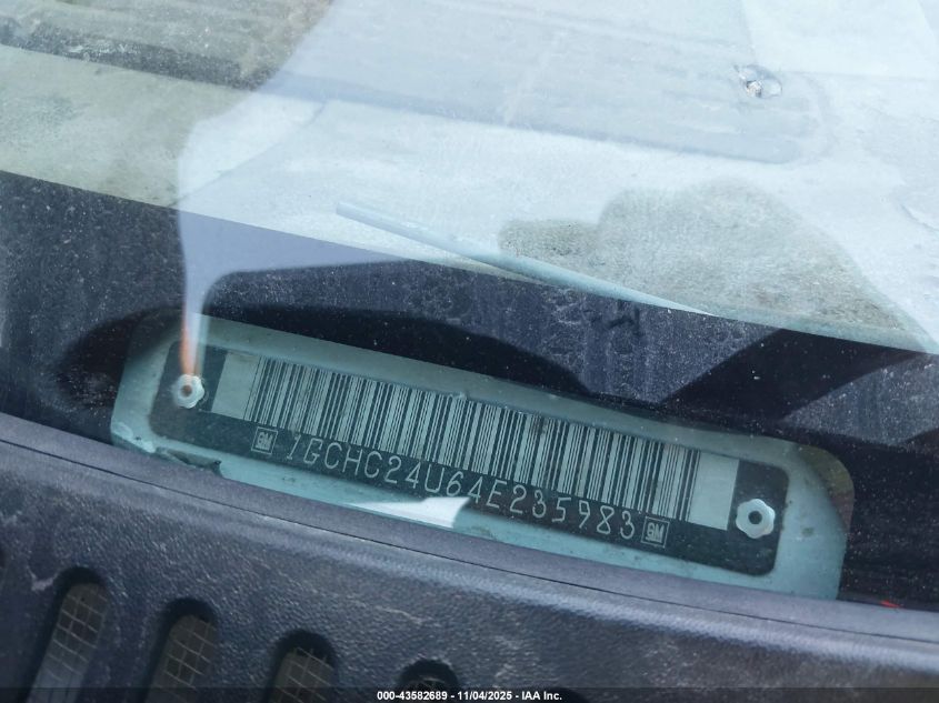 2004 Chevrolet Silverado 2500Hd Work Truck VIN: 1GCHC24U64E235983 Lot: 43582689