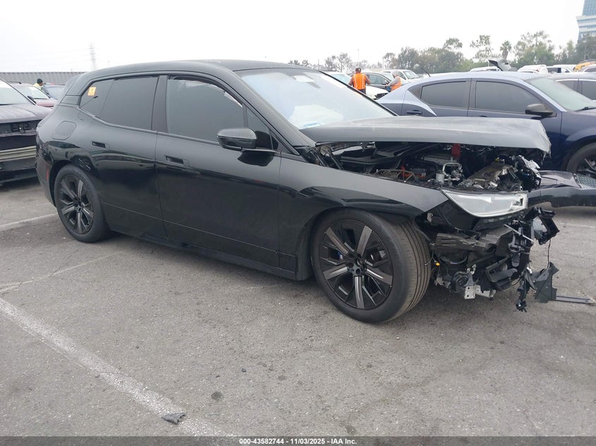 2025 BMW IX M60 - WB533CF06SCS53401