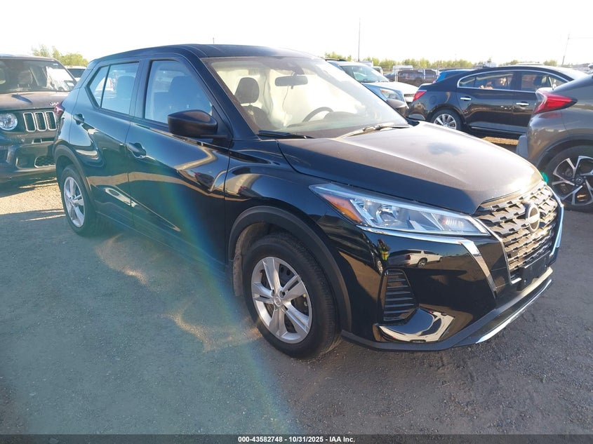 NISSAN KICKS S