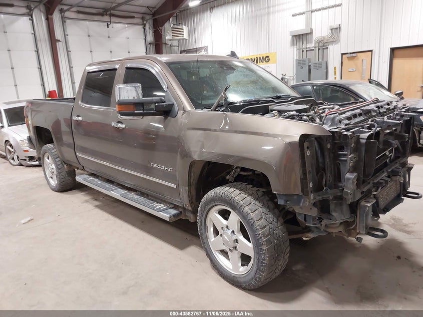 2015 CHEVROLET SILVERADO 2500HD LTZ - 1GC1KWE87FF657254