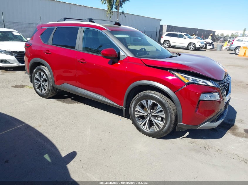 NISSAN ROGUE SV FWD
