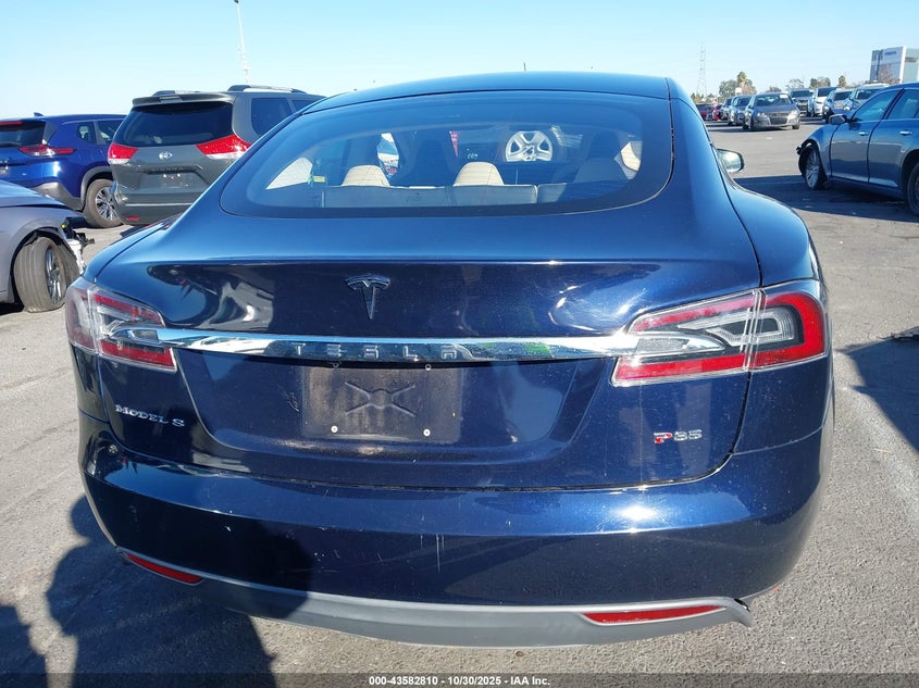 2013 Tesla Model S Performance VIN: 5YJSA1DP9DFP06278 Lot: 43582810