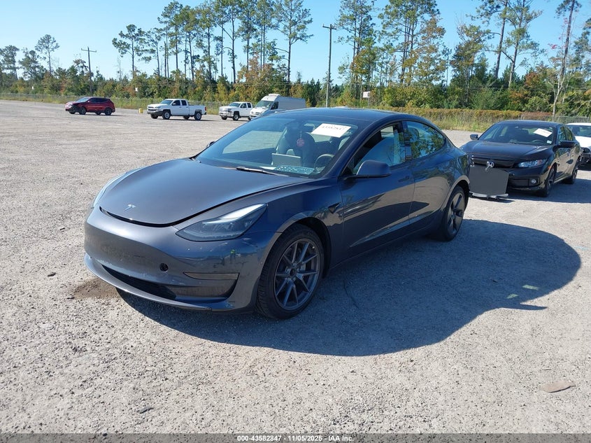 2022 Tesla Model 3 Rear-Wheel Drive