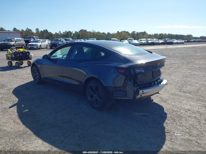 2022 Tesla Model 3 Rear-Wheel Drive