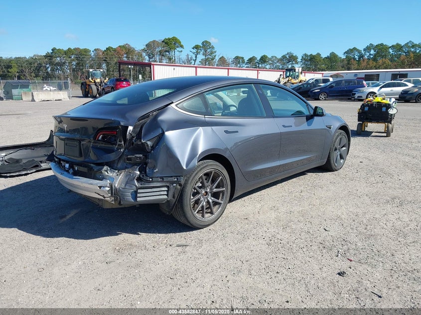 2022 Tesla Model 3 Rear-Wheel Drive