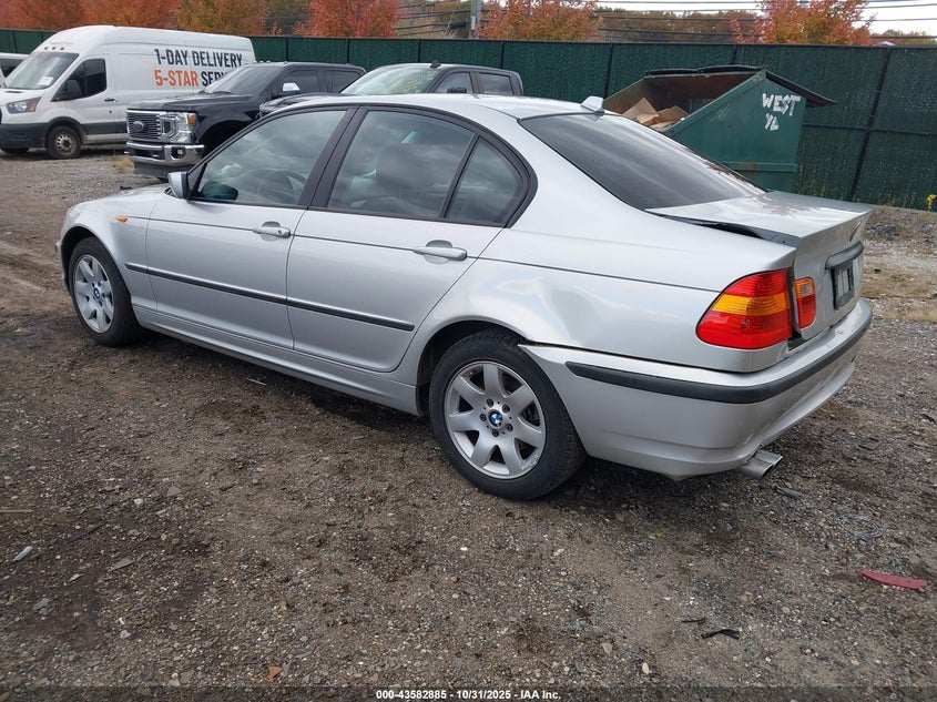 WBAEU33485PR20142 2005 BMW 3ER photo no. 3
