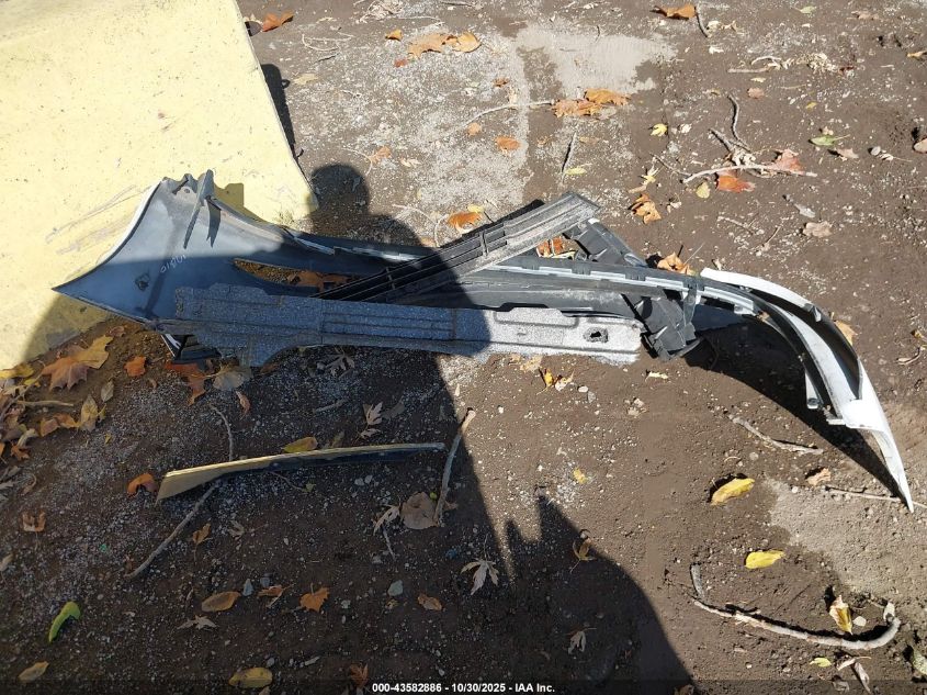 2008 Hyundai Elantra Gls/Se VIN: KMHDU46DX8U492995 Lot: 43582886