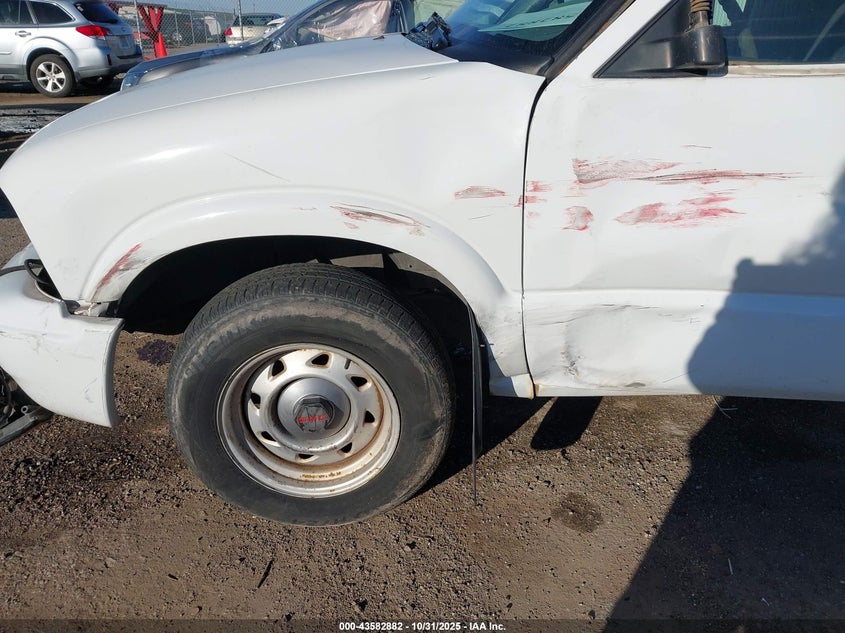 2003 GMC Sonoma Sl VIN: 1GTCS14H938214908 Lot: 43582882