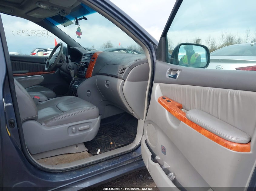 5TDZK22C89S227631 2009 TOYOTA SIENNA photo no. 5