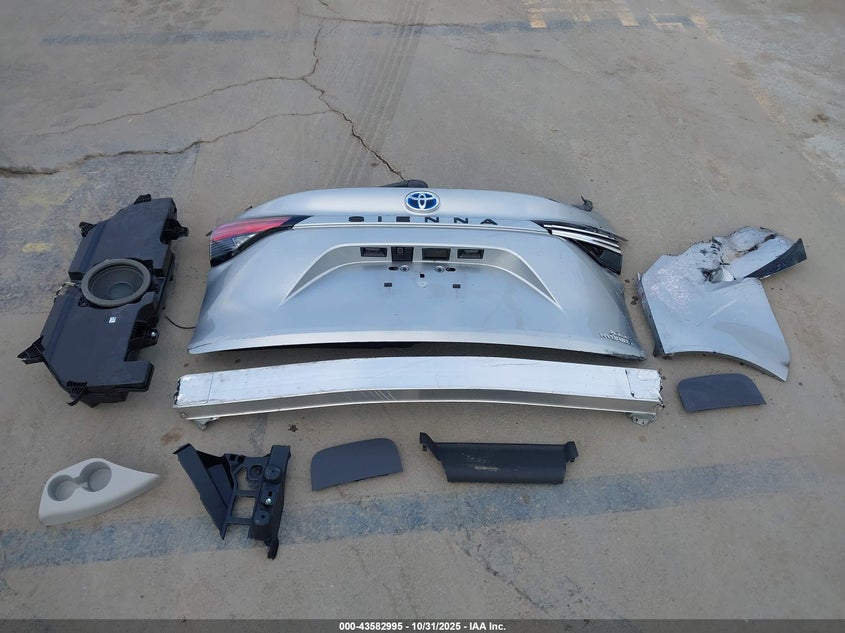 2022 Toyota Sienna Xle VIN: 5TDJRKEC9NS124250 Lot: 43582995