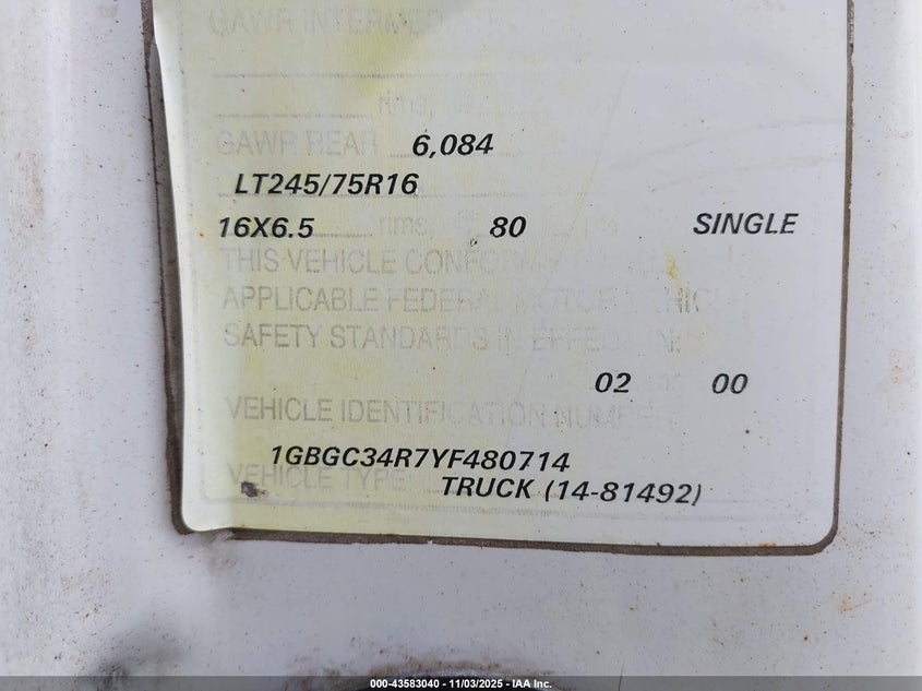 1GBGC34R7YF480714 2000 CHEVROLET C/K photo no. 9