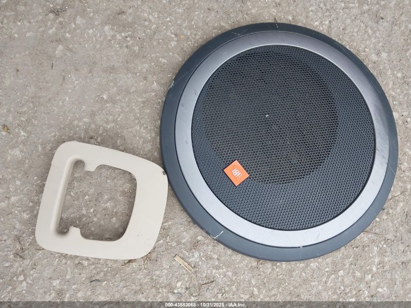 2008 Toyota Rav4 Limited V6 VIN: JTMBK31V985068813 Lot: 43583068