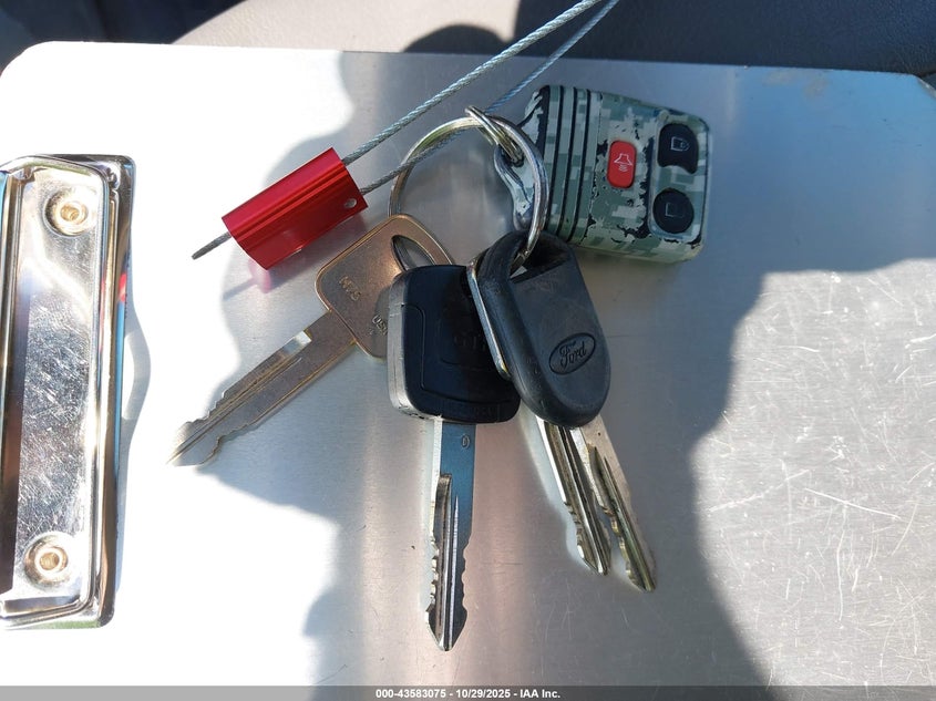 2005 Ford Explorer Sport Trac Adrenalin/Xls/Xlt VIN: 1FMZU67K25UB40875 Lot: 43583075