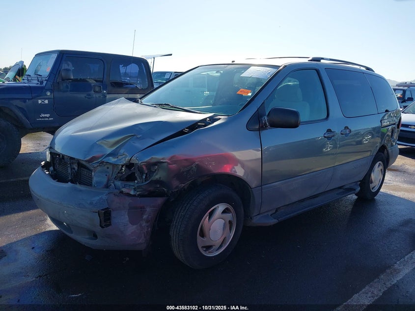 1999 Toyota Sienna Le VIN: 4T3ZF13CXXU114708 Lot: 43583102