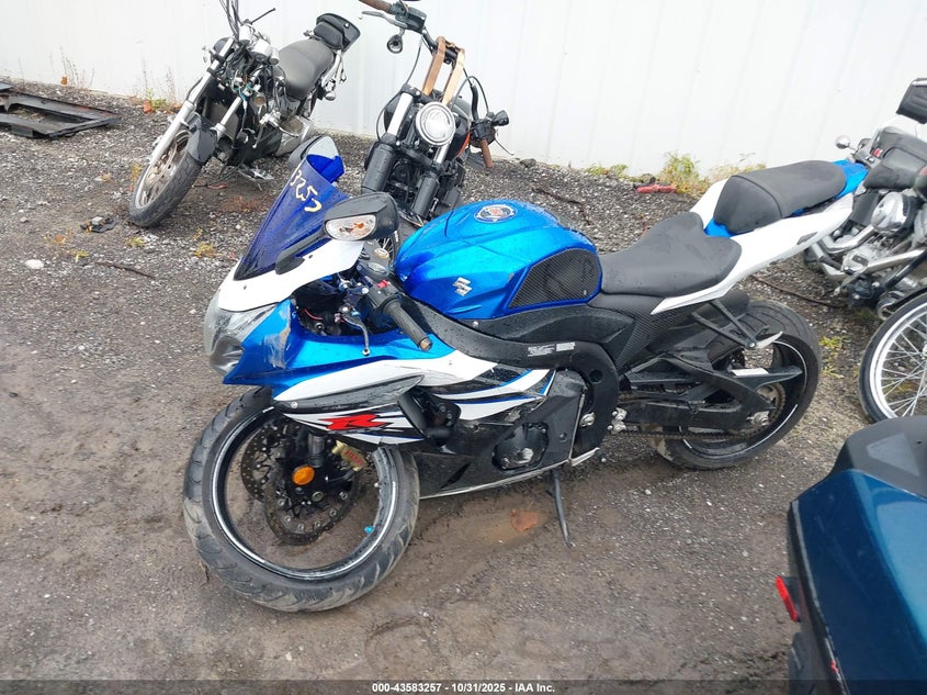2014 Suzuki Gsx-R1000 VIN: JS1GT78A6E2101335 Lot: 43583257