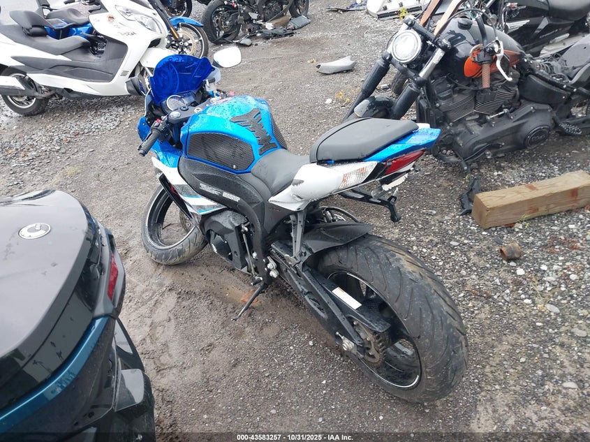 JS1GT78A6E2101335 2014 SUZUKI GSX-R photo no. 3