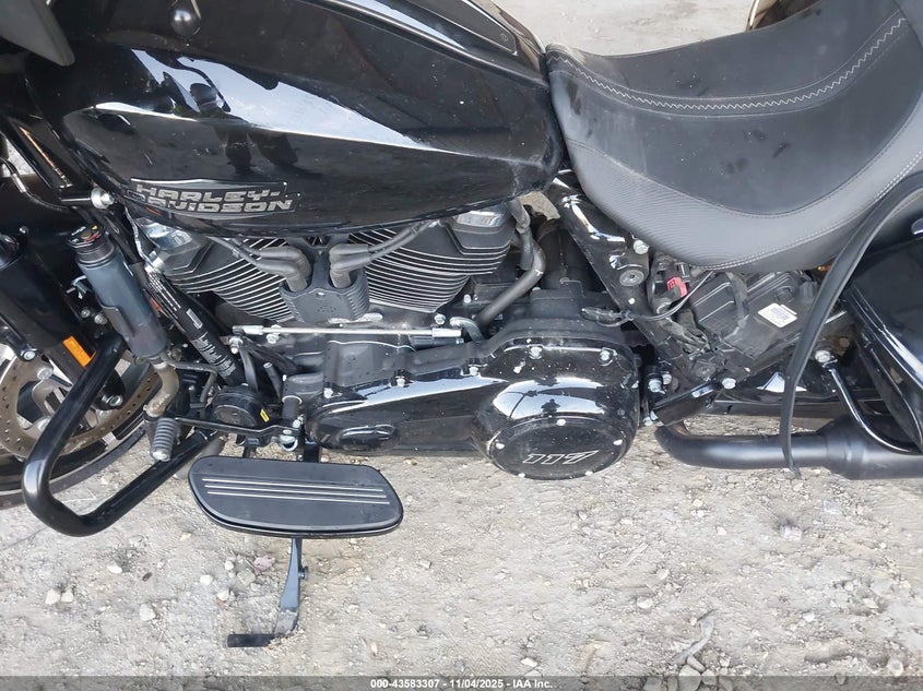 2024 HARLEY-DAVIDSON FLHX - 1HD1KB717RB641705