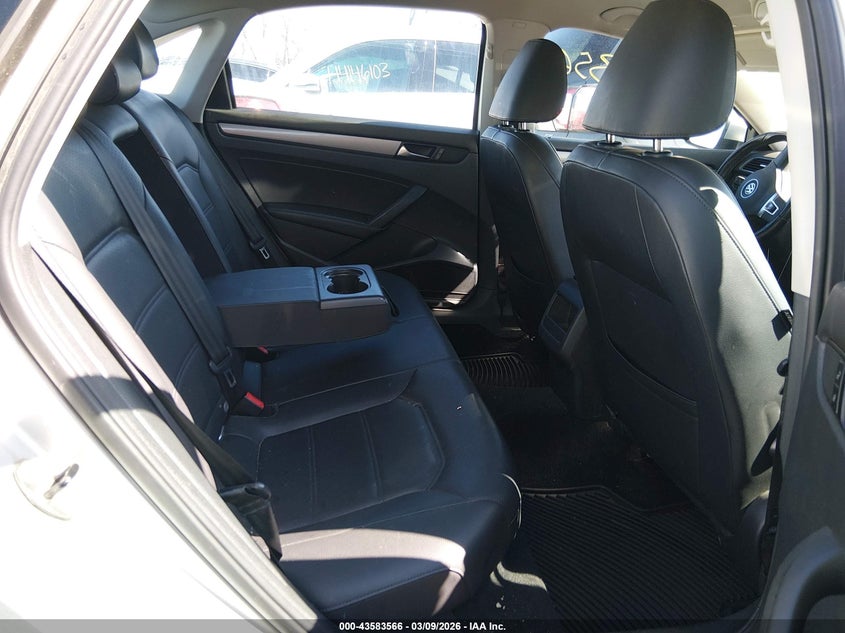2014 VOLKSWAGEN PASSAT auction photo 8
