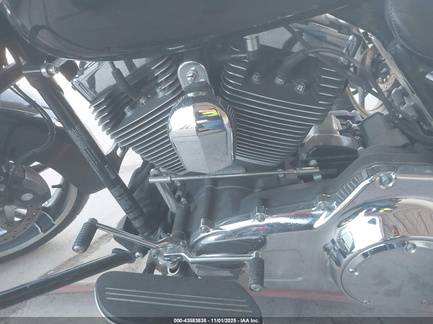 2015 Harley-Davidson Flhxs Street Glide Special VIN: 1HD1KRM16FB681962 Lot: 43583638