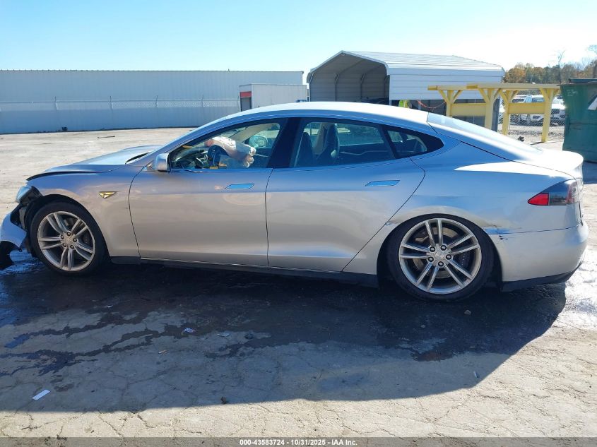 2013 Tesla Model S VIN: 5YJSA1CG9DFP03544 Lot: 43583724