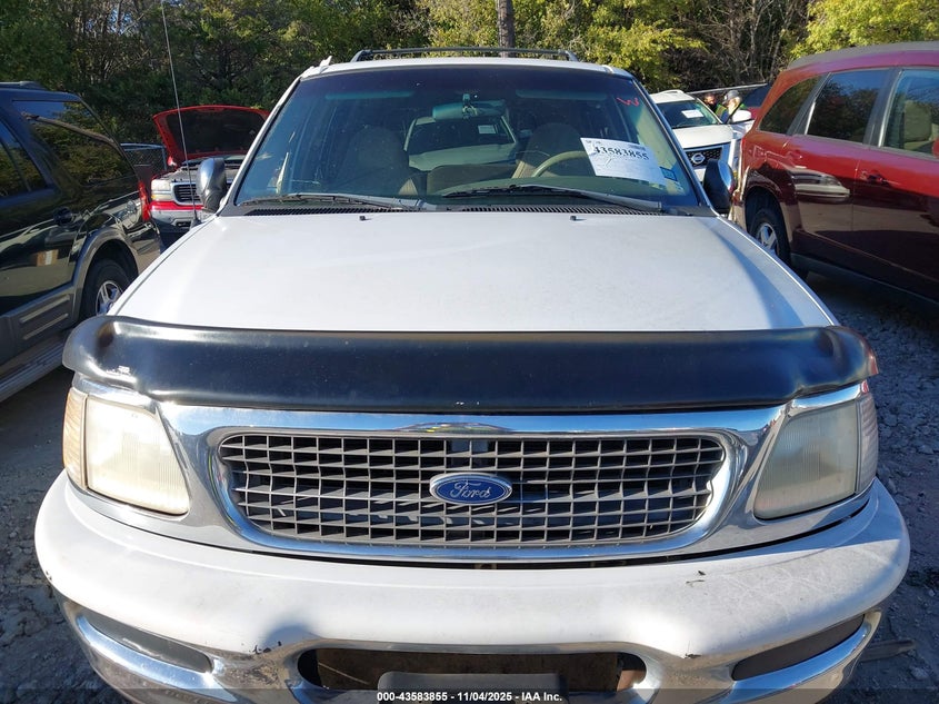 1998 Ford Expedition Eddie Bauer/Xlt VIN: 1FMRU1761WLA26895 Lot: 43583855