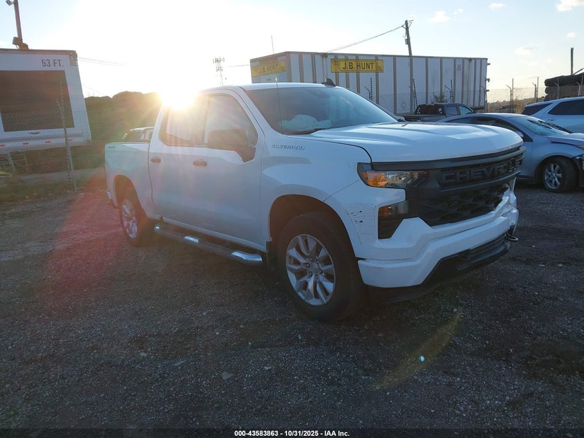 CHEVROLET SILVERADO 1500 4WD SHORT BED CUSTOM