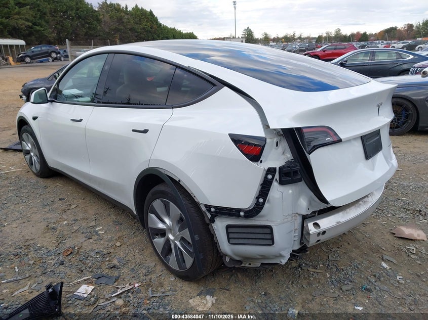 7SAYGDEE2PA192866 2023 TESLA MODEL Y photo no. 3