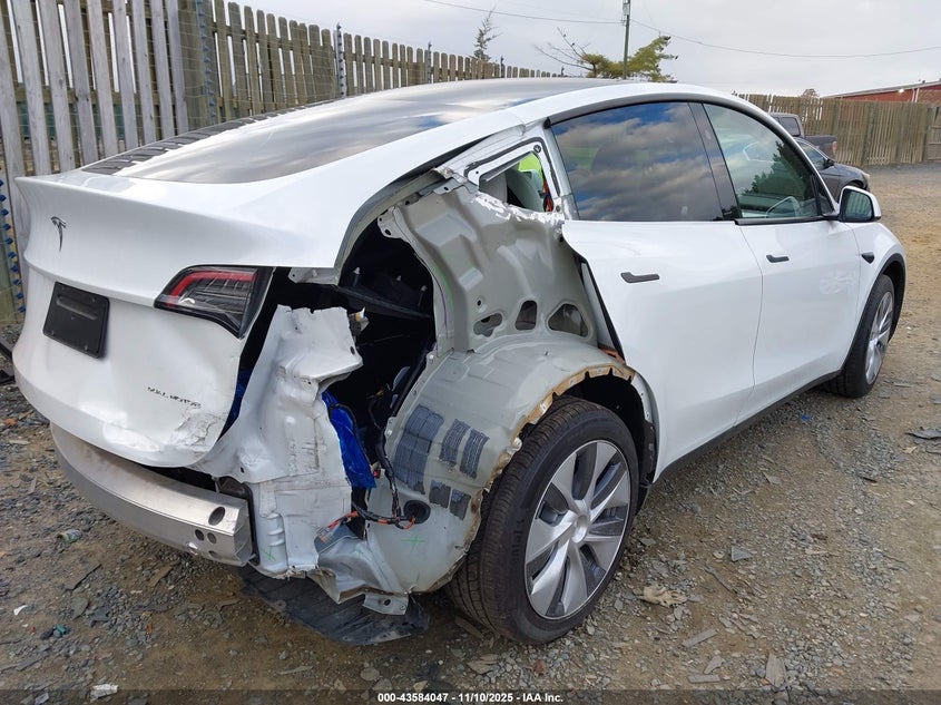 7SAYGDEE2PA192866 2023 TESLA MODEL Y photo no. 4