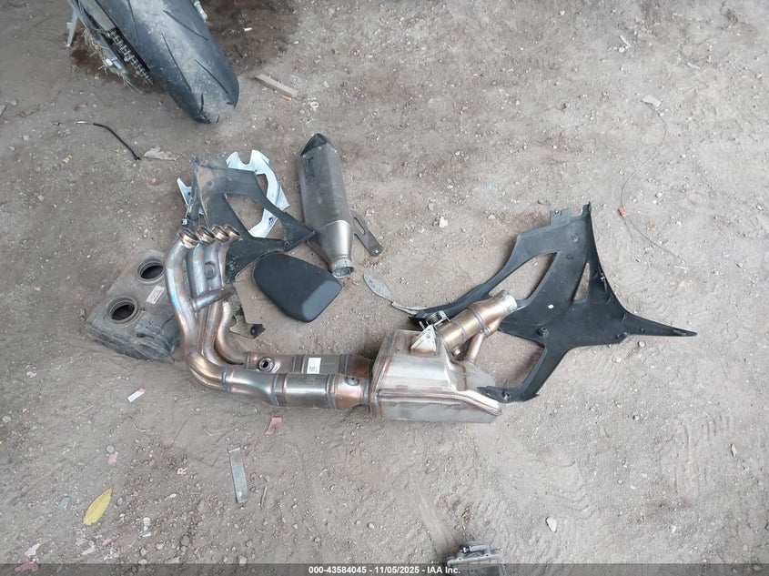 2025 BMW S 1000 Rr VIN: WB10P2302S6L37060 Lot: 43584045