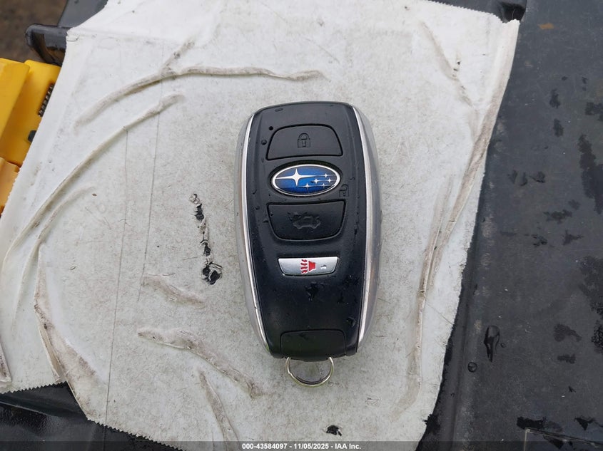 2016 SUBARU OUTBACK 3.6R LIMITED 4S4BSENCXG3343681