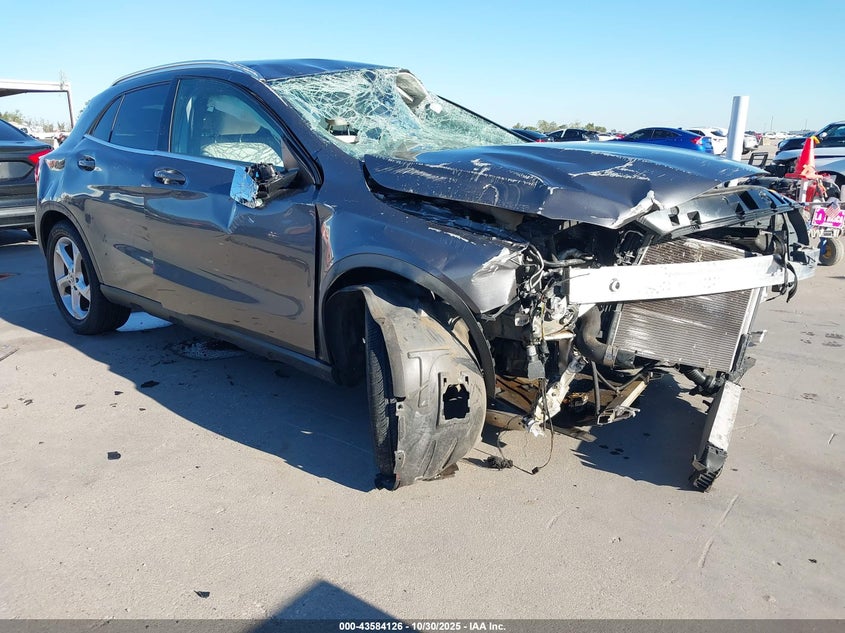 MERCEDES-BENZ GLA-CLASS GLA 250