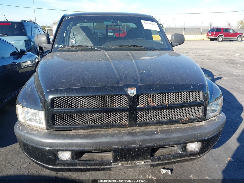 1998 Dodge Ram 1500 St VIN: 1B7HC13Y4WJ234775 Lot: 43584201