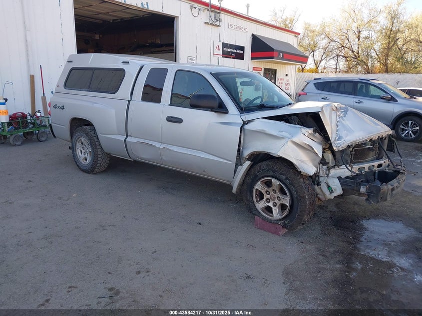 2005 Dodge Dakota Slt