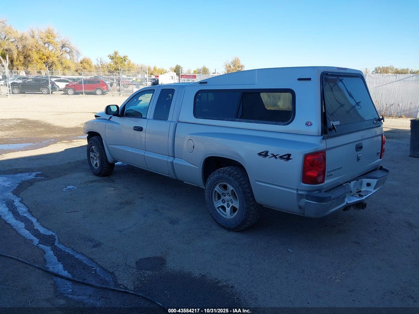 2005 Dodge Dakota Slt