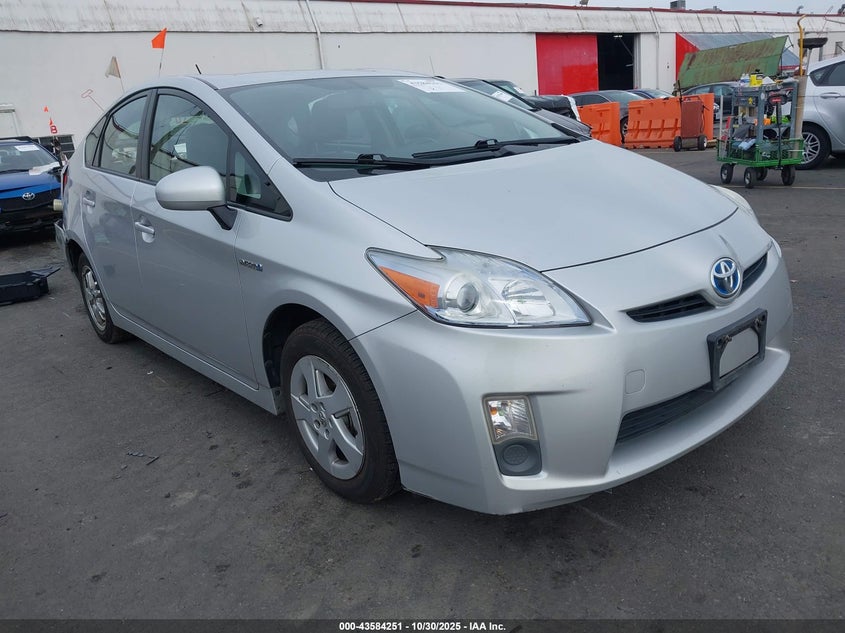 TOYOTA PRIUS IV