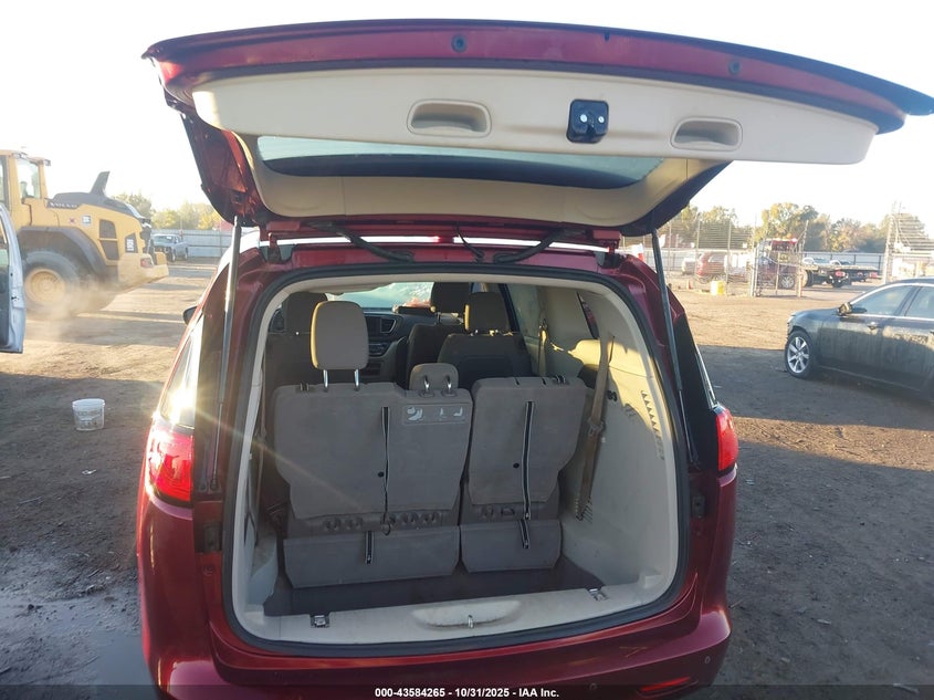 2018 Chrysler Pacifica Lx VIN: 2C4RC1CG3JR106267 Lot: 43584265