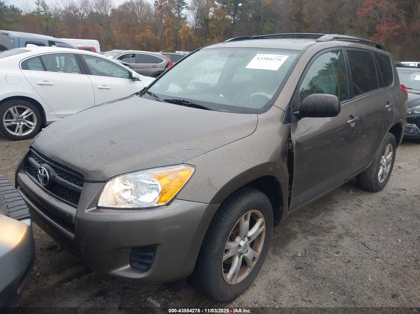 2T3BF4DV8BW176507 2011 TOYOTA RAV 4 photo no. 2