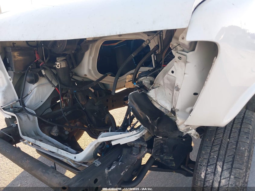 2017 Chevrolet Express 2500 Work Van VIN: 1GCWGAFF7H1233435 Lot: 43584295