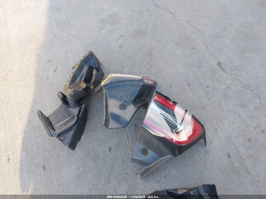 2018 Tesla Model 3 Long Range/Mid Range VIN: 5YJ3E1EA5JF028014 Lot: 43584326