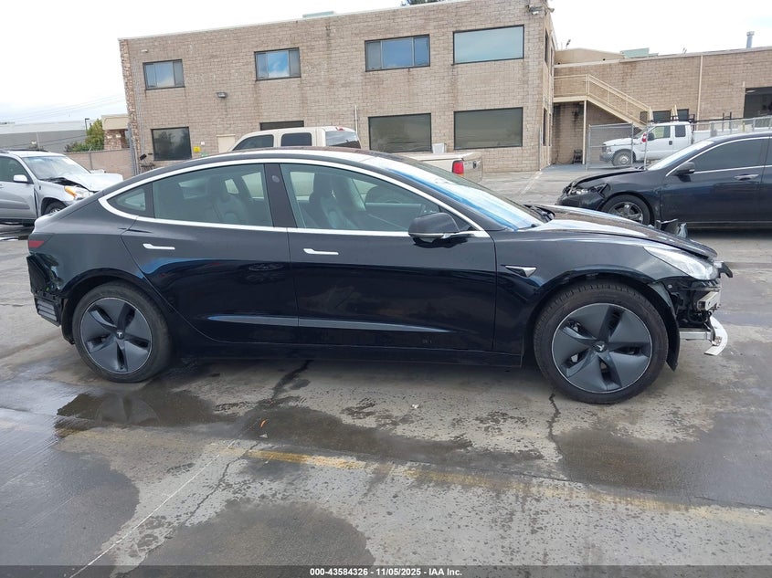 2018 Tesla Model 3 Long Range/Mid Range VIN: 5YJ3E1EA5JF028014 Lot: 43584326