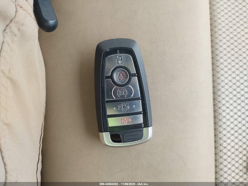 2017 Ford Edge Sel VIN: 2FMPK3J91HBC20762 Lot: 43584382