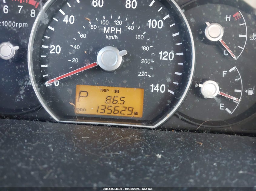 2008 Kia Rondo Lx V6 VIN: KNAFG526387124557 Lot: 43584400