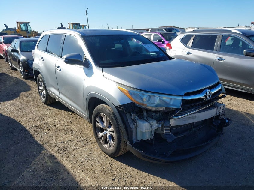 TOYOTA HIGHLANDER XLE V6