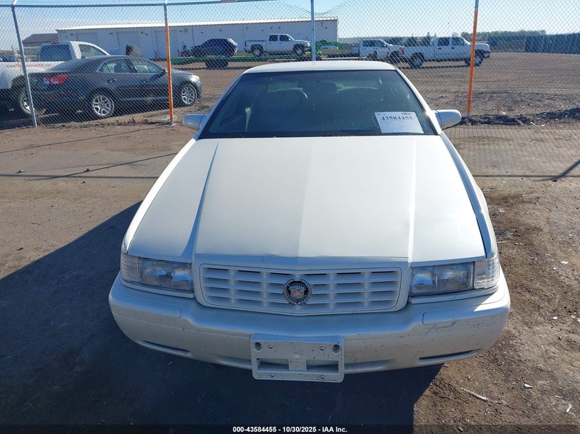 2001 Cadillac Eldorado Etc VIN: 1G6ET129X1B104695 Lot: 43584455