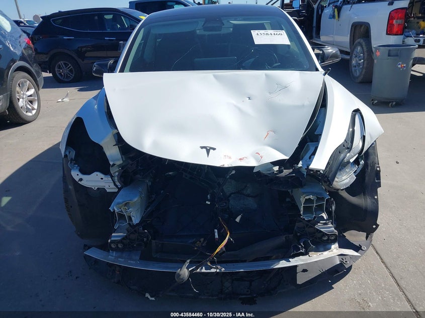 2022 Tesla Model 3 Long Range Dual Motor All-Wheel Drive VIN: 5YJ3E1EB2NF288093 Lot: 43584460