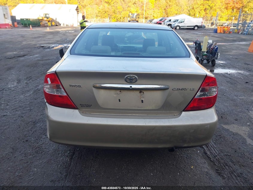 2004 Toyota Camry Le VIN: 4T1BE32K84U931995 Lot: 43584573