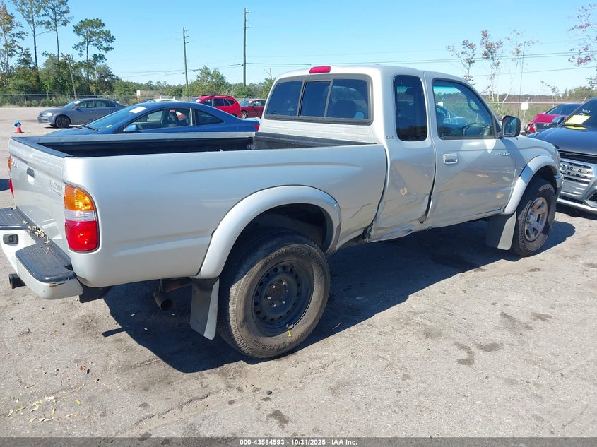 5TESM92NX3Z212967 2003 TOYOTA TACOMA photo no. 4
