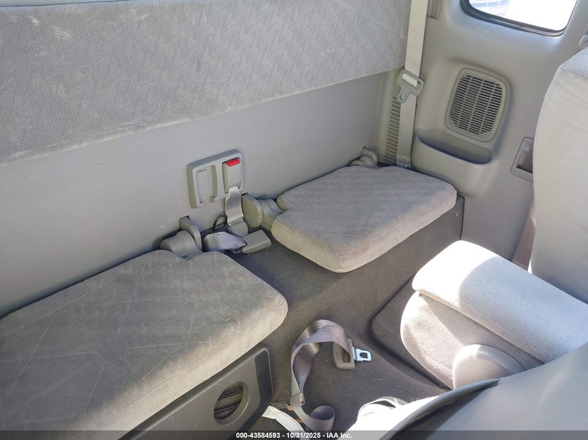 5TESM92NX3Z212967 2003 TOYOTA TACOMA photo no. 8